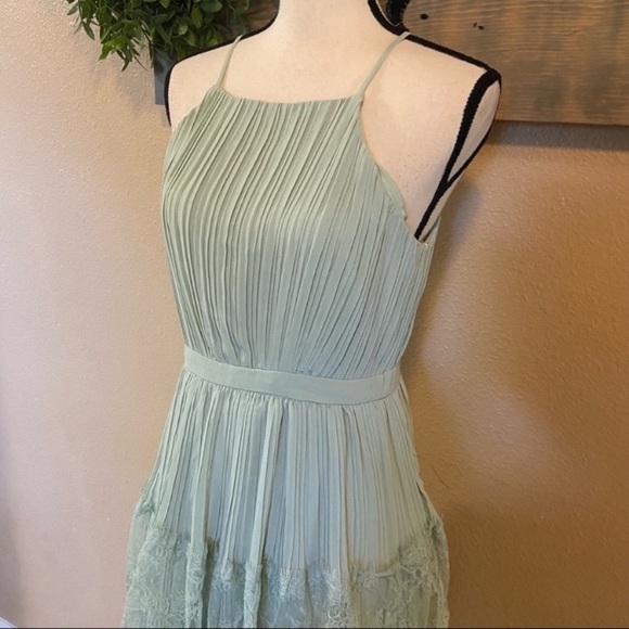 NWOT Lulus Came For Cocktails Sage Green Pleated Tiered Lace Maxi Dress - Picture 7 of 17